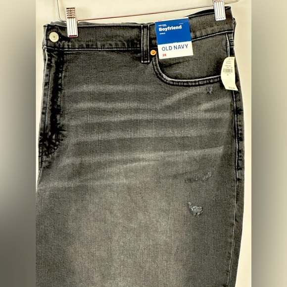 Old Navy Plus Size Black Ripped Mid Rise Boyfriend Raw Hem Ankle Jean NWT - Picture 8 of 12